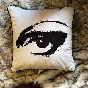 Diane Von Furstenberg Black and White Eye Pillow Target Collab NWOT